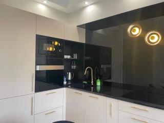 Najlepsza lokalizacja w Ełku!! Piękny, prestiżowy apartament z dziedzińcem !! - Ełk - 1