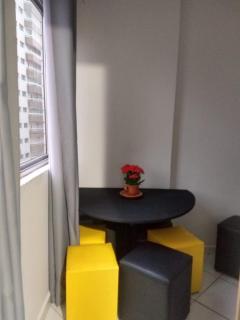 Apto em prédio frente a praia, 1 quarto, com garagem coberta, local privilegiado - Praia Grande - 7