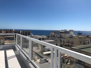 Sea View 2 Bed Apartment Close To Beach Hpi7738 - Il-Ħamrija - 0