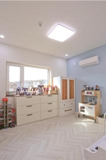 Ain Castle Cottage Private Use Additional Person Fee X - - 7
