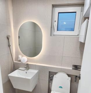 Ain Castle Cottage Private Use Additional Person Fee X - - 3