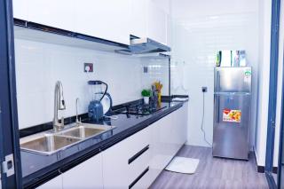 executive living two bedroom apartment with fully equipped gym heated swimming pool private parking space, child playground area and amazing scenic views - Nairobi - 6