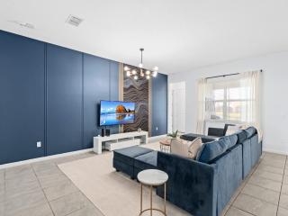 SUPER SPACE - 12BD 12BA - MANY ENSUITEs SLEEPs 38 - 7