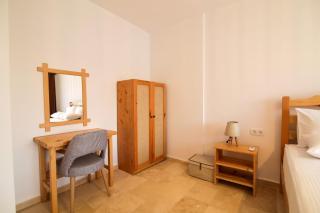 Comfortable 3-bedroom Villa with Pool and Garden - Kaş - 8