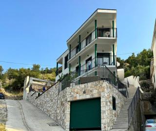 Apartmani Natal - Donja Lastva (Lastua Inferiore) - 1