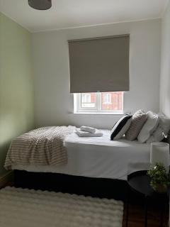 Huge 8 Bedroom Contractor House, Birmingham, Links to M5, M6 & A38 - Birmingham - 2