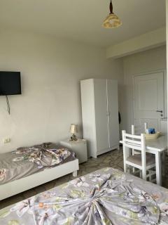 Mert Jaçellari Guesthouse - Udënisht - 2