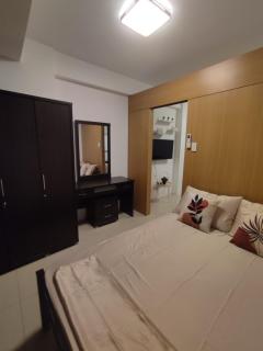 Spacious Condo at Shell Residences - Manila - 2