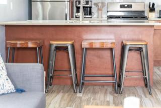 Beautiful 2BR Apartment-, Walk To West Point, Free Parking! - 2