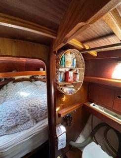 Charming houseboat - 4