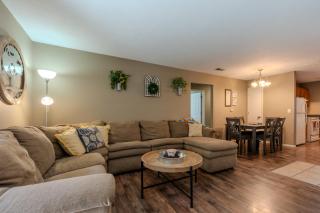Walk-In - Near the 76 Strip - Outdoor Pool - FREE TICKETS INCLUDED - V2961-2 - Branson - 8