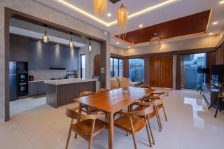 Odetta Villa Puncak - Kolam Renang Private - 4