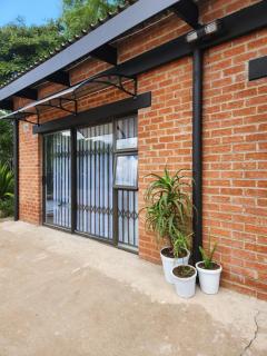 8 On Dianne Guesthouse - 3