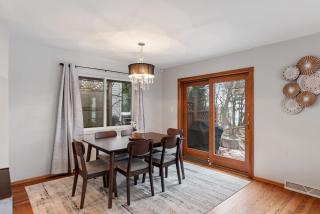 Well appointed Lakefront home - 8