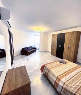 Central 3BR Steps to St George Bay, St Julian's - 5