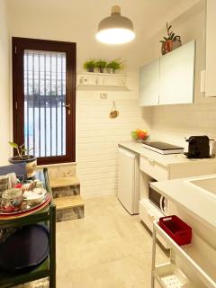 Casa Tina - one bed apartment with kitchen, private bathroom & free Wi-Fii - Syracuse - 5