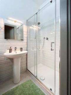 Casa Tina - one bed apartment with kitchen, private bathroom & free Wi-Fii - Syracuse - 4