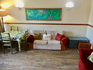 Rustic Apartment with Sea Views - - 6