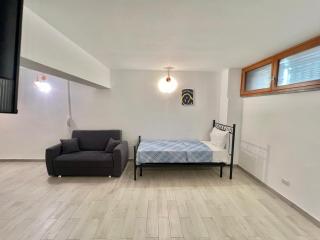 Abruzzi Home S&S, Graziosa, accanto Metropolitana Verde Cologno Sud M2, con parcheggio gratuito in strada - Cologno Monzese - 3
