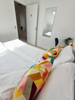 Bright Double Room with Free Parking - Hjørring - 4