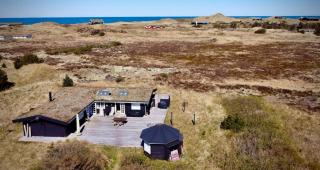 Traditional Cabin Among The Dunes - Skagen - 0