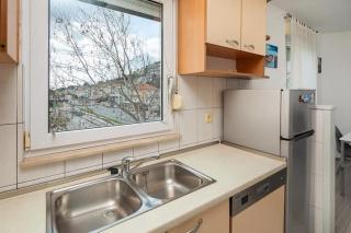 Apartment Anamarija, 4min walk to the beach - Omiš - 3