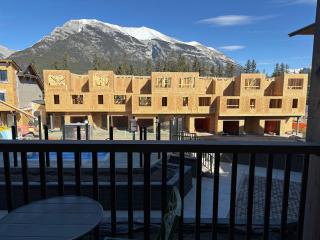 New 1Bd Luxe King Suite with Superb Mtn View - 8