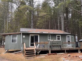 The Shady Pine at New Frontiers Retreat - Eganville - 0