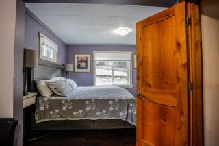 Dee's Country home on 5 acres of views and nature - 2