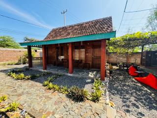 Tety's Wooden Villa - Labuan Bajo - 2
