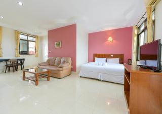 Sun and beach hotel - 9