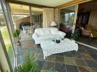 BasinWaterStays Waterfront Jetty - Brm3 - Basin View - 8