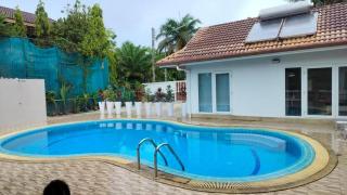 Pool View 5 Room - 8