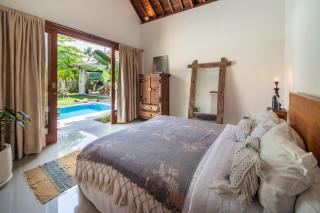 3BR Green Oasis downtown Berawa Canggu - 7