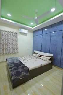 Newly built spacious and luxurious 2bhk with scenic hill views in tirupati - Tirupati - 0