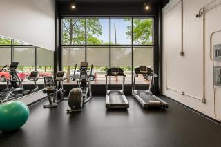 Cozy Loft near Playhouse Sq, Rock Hall, Clinic, CSU - 1