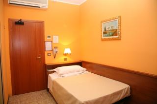 Hotel San Pellegrino - Spilamberto - 4