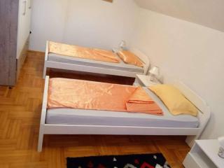 Sadrvan Home Noor - Otoka - 7