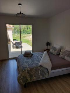 "Jolie Maison Confortable au Coeur d'un Environnement Calme et Boisé" - 6