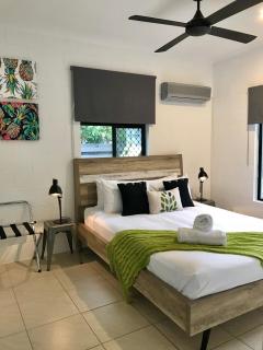 Sandy Feet Retreat - 50m from Four Mile Beach - Port Douglas - 9