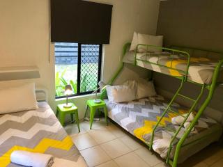 Sandy Feet Retreat - 50m from Four Mile Beach - Port Douglas - 3