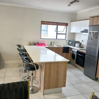 The Blyde: 2-Bed Luxe Apartment - Pretoria - 8