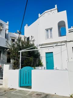 Beach House Batsi - Batsi - 9