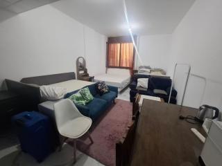 simple room for group - Abu Dhabi - 0