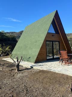 Private Glamping Cabin for Family Getaway with BBQ - 9