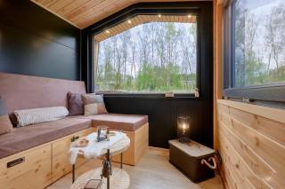 Tiny BlackandWood - 1