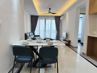 TheBess Hotel Tokyo is located adjacent to Singapore and offers a sea viewIt is a family business smart room with the sea view of Princess Bay富力公主湾 - Johor Bahru - 8
