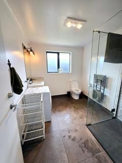 Bethlehem Home, plus Self Contained Apartment - Tauranga - 1