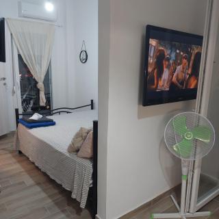 Small budget studio center - Tessalónica - 3