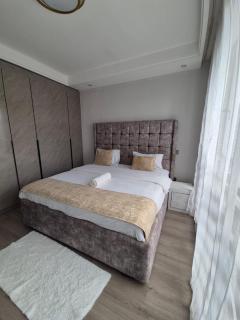 Stunning 2 Bedroom Riverside - Nairobi - 2